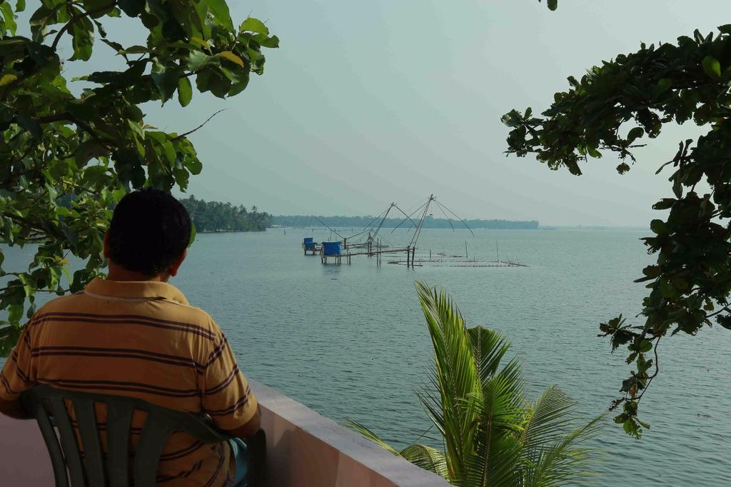 Orchid Lake View Homestay Alappuzha ภายนอก รูปภาพ